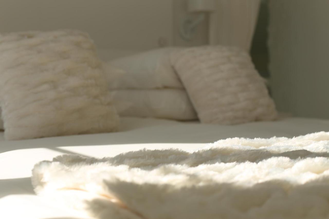 Les Reves De Flamboin Bed and Breakfast Gouaix Εξωτερικό φωτογραφία