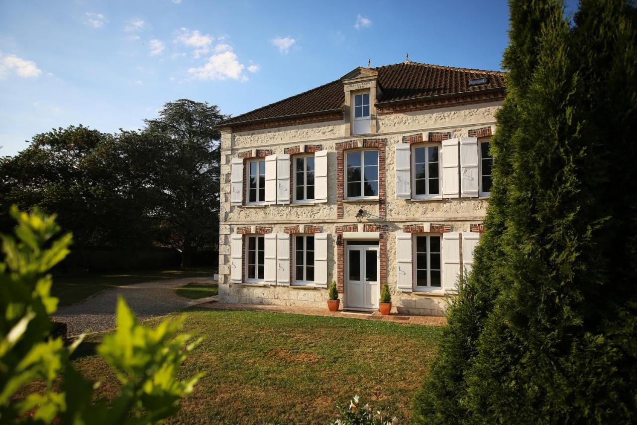 Les Reves De Flamboin Bed and Breakfast Gouaix Εξωτερικό φωτογραφία